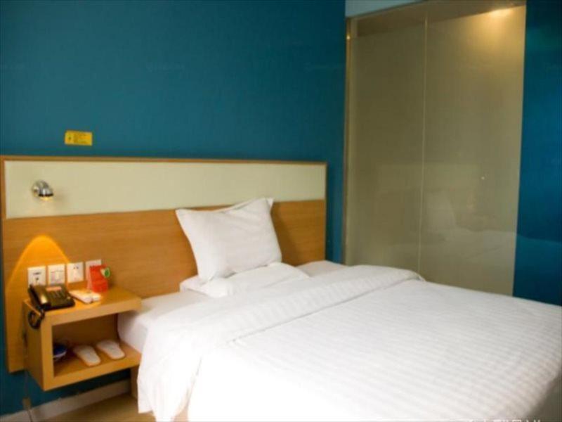 7Days Inn Shenzhen Long Hua Экстерьер фото