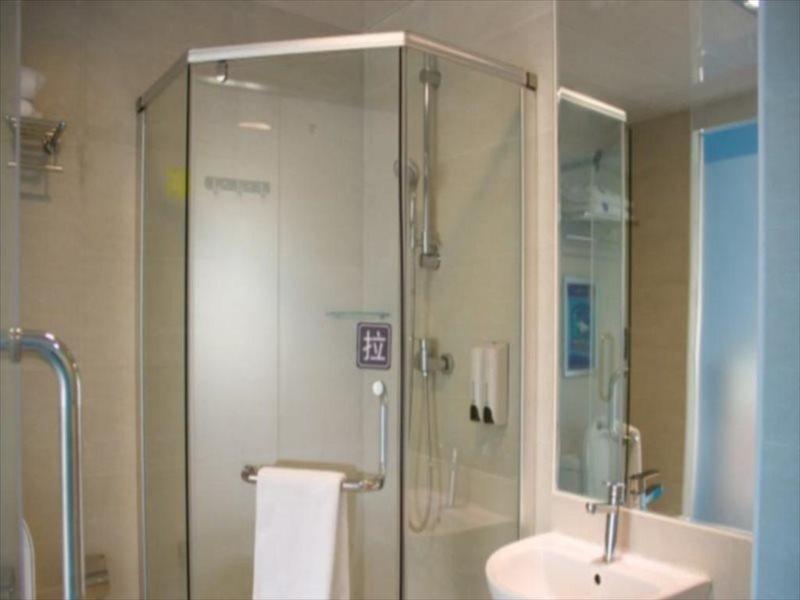 7Days Inn Shenzhen Long Hua Экстерьер фото