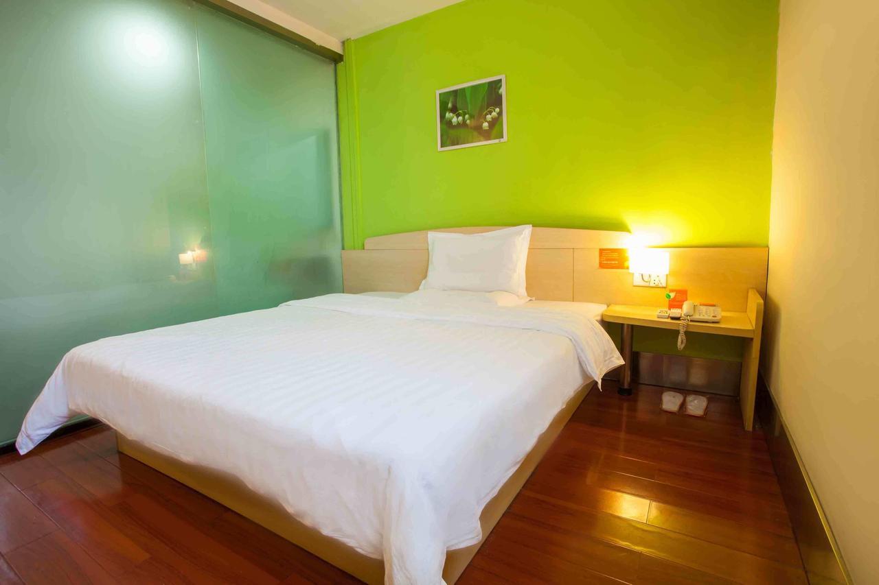 7Days Inn Shenzhen Long Hua Номер фото